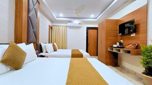 豪華雙人房 | 書桌、手提電腦工作空間、免費 Wi-Fi