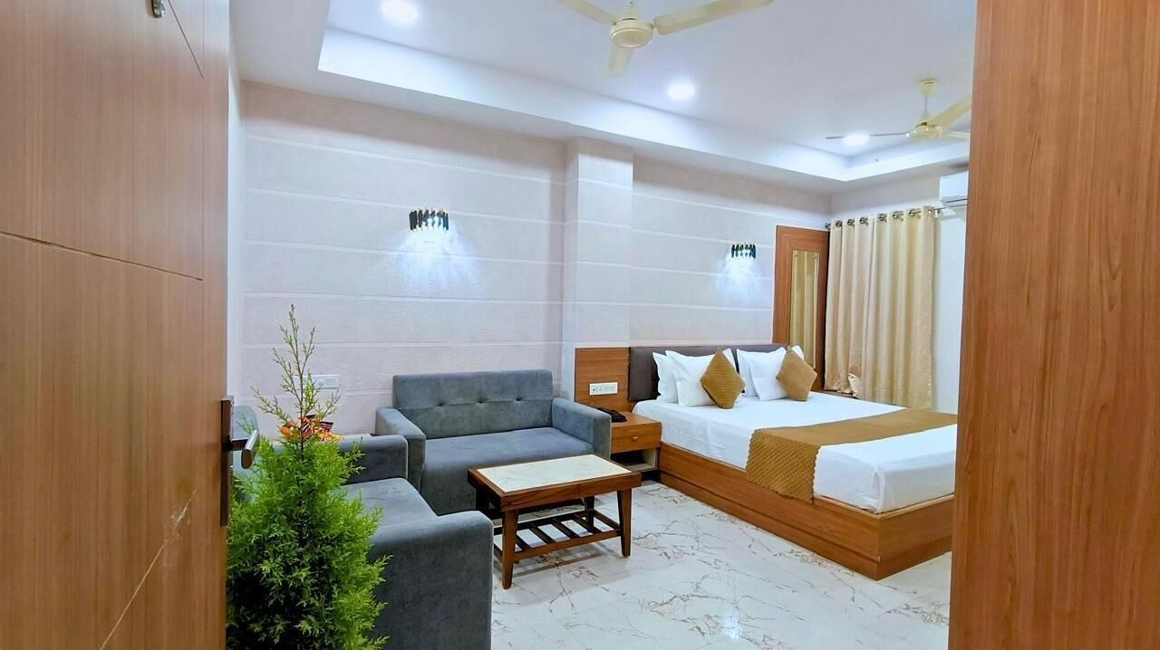 Superior Double Room | Desk, laptop workspace, free WiFi