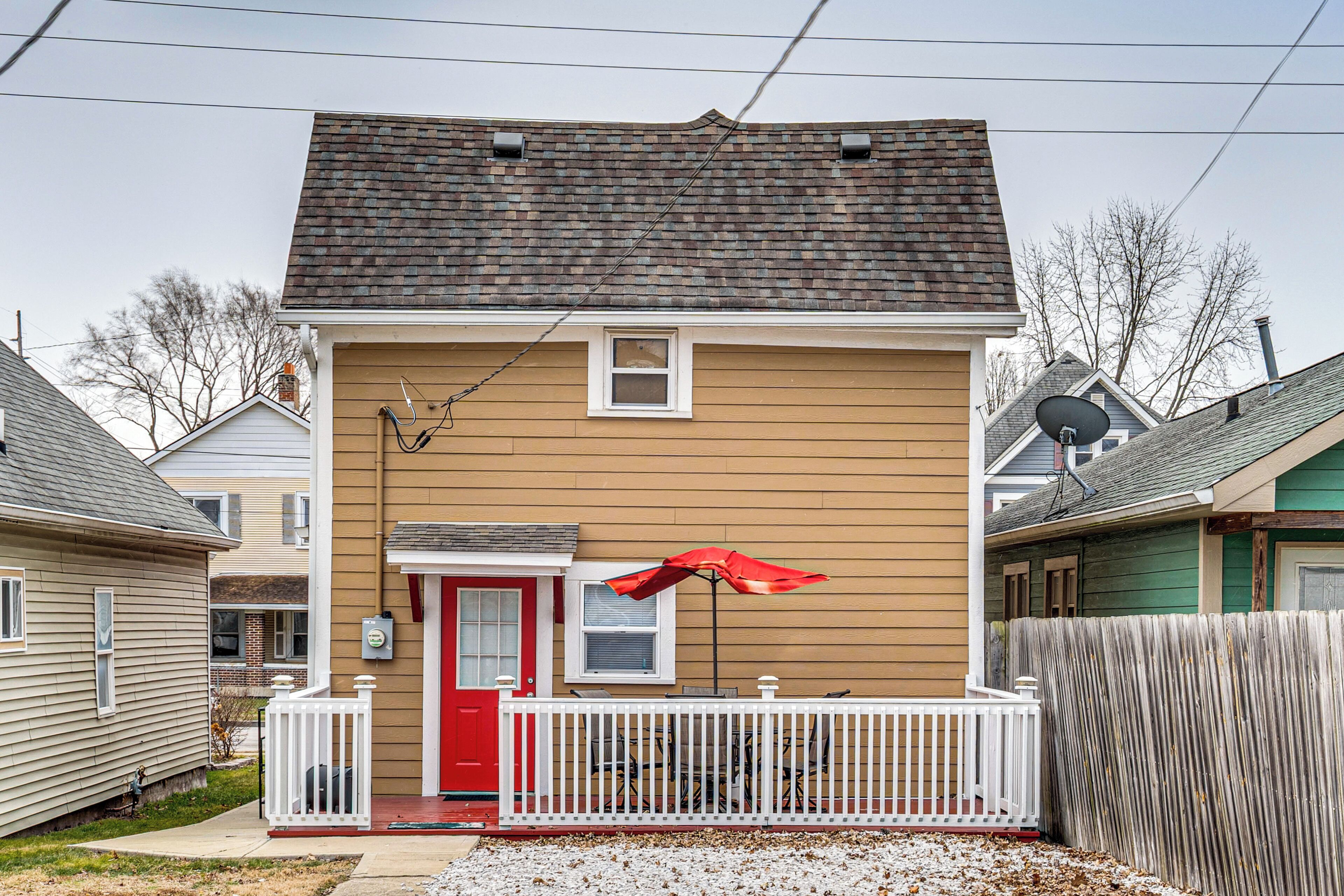 House (2 Bedrooms) | Interior