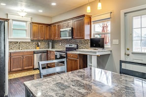 House (2 Bedrooms) | Interior