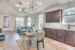 House (3 Bedrooms) | Interior - < 2 Mi to Dtwn! Quiet Family Home in Pensacola (Pensacola)