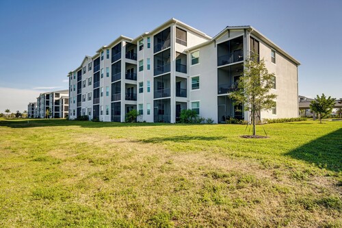 Golfer's Oasis w/ Pool! Venice Condo on 5th Hole