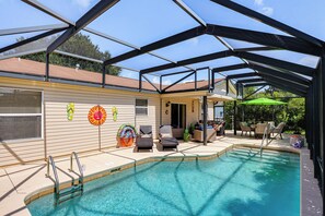 Unclassified image, 5 of 42, button - Golf, Dine & Relax Poolside! The Villages Retreat (The Villages)