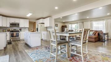 House (3 Bedrooms) | Front of property