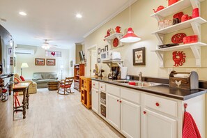 Apartment (1 Bedroom) | Interior - Walk to Main Street: Saluda Escape w/ Garden Patio (Saluda)