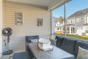Interior - 5 Mi to Bethany Beach! Townhome w/ Screened Porch (Frankford)
