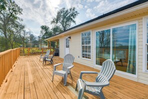 Interior - Private Dock & Hot Tub: Lakefront Eufaula Escape (Eufaula)
