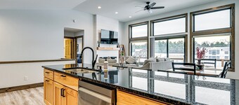 Family Fun on the Lake! Wisconsin Upland Getaway