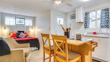 Apartment (0 Bedroom) | Front of property