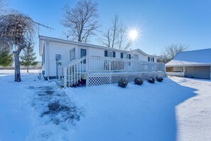 House (3 Bedrooms) | Interior - Great for Families! Woodsy Hideaway in Decatur (Decatur)