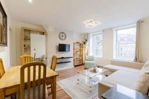 Living area - 1 Bed Room flat near center (LONDON, Greater London)