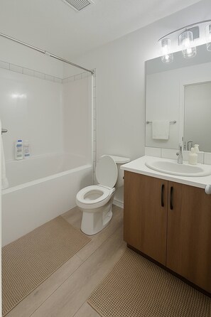 Bathroom - Condo w 2 Beds 13 Mins From West Edmonton Mall (Edmonton)