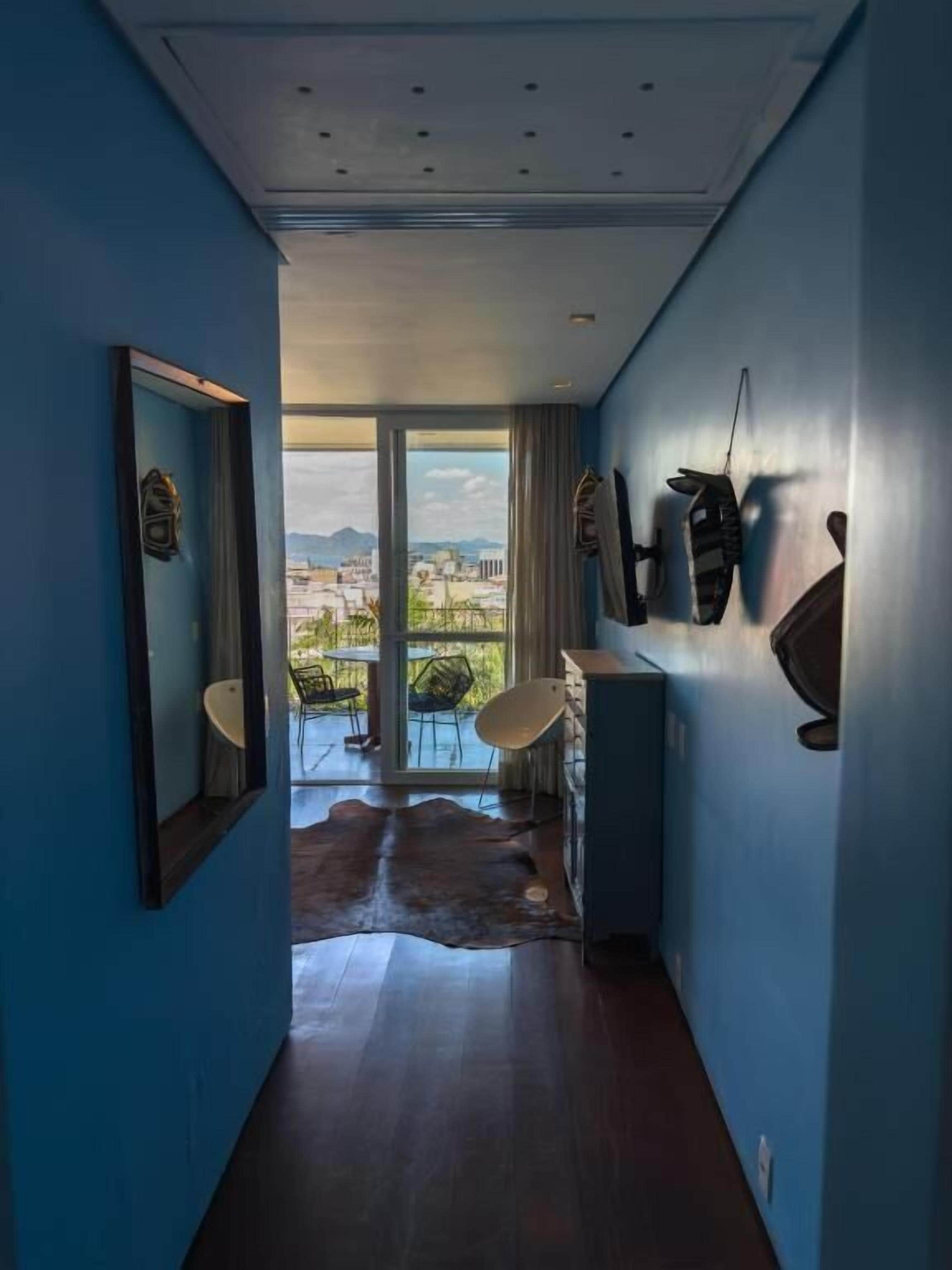 Superior Suite, Balcony, Sea View | Interior