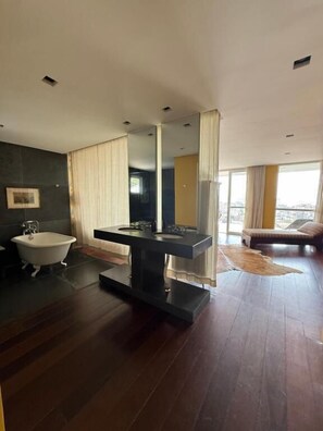 Suite Deluxe, balcon, vue mer | Salle de bain