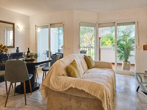 TV - Two bedroom golf side apartment, Mijas Golf (Mijas Costa)