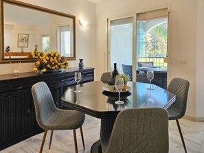 Dining - Two bedroom golf side apartment, Mijas Golf (Mijas Costa)