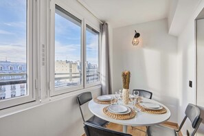 Dining - Superb apartment in the Haut Marais (Paris)