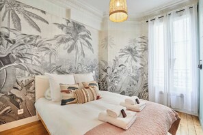 1 bedroom, iron/ironing board, WiFi, bed sheets - Superb apartment Invalides Eiffel Tower (Paris)