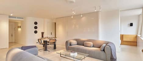 Televisión y oficina