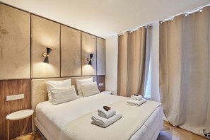 3 bedrooms, iron/ironing board, WiFi, bed sheets - Sublim AC Apartment Opéra Madeleine (Paris)