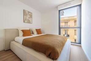2 dormitorios, tabla de planchar con plancha, wifi y ropa de cama