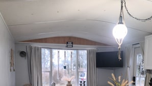 Living area - The Dasher Dorm is a cozy little home located next to Highway 41 (Valdosta)