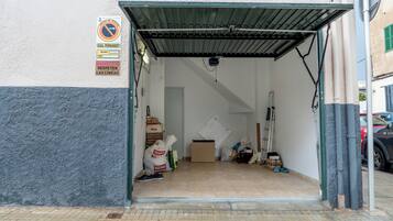 Nhà gỗ, 3 phòng ngủ, hút thuốc, sân hiên | Khuôn viên nơi lưu trú