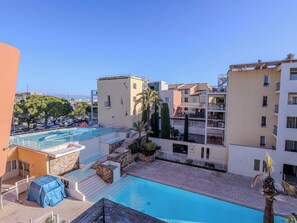 Pool - (014) Port Vauban et piscine (Antibes)
