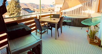 Apartment 'Skyview Only Sleeprooms' with Mountain View, Wi-Fi and Air Conditioning