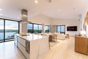 Interior - Stunning Oceanview Penthouse at Paradise Cove (Huatulco)