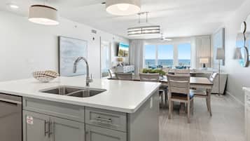 Apartamento, 4 habitaciones | Interior