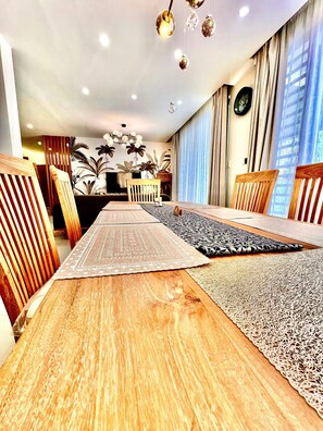Dining - Exquisite Boho Sunset luxury Suite, Jacuzzi + 2Bed (Flic en Flac)