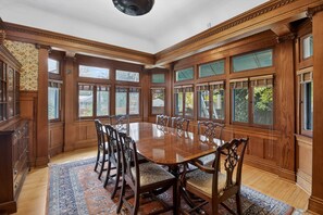 Nhà, 4 phòng ngủ | Khu ăn uống