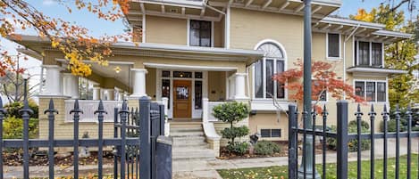 House, 4 Bedrooms | Exterior