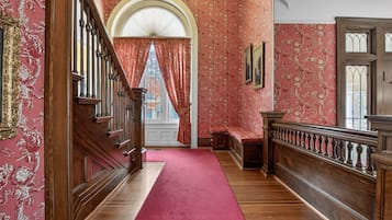 House, 4 Bedrooms | Interior