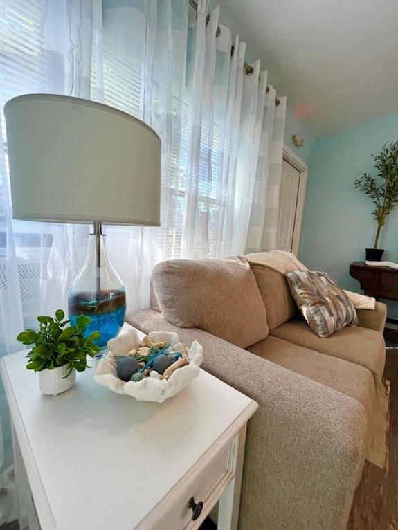 Bright Coastal Escape | Family-ready, Pet-friendly - 코코아비치
