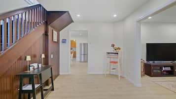 Maison, 4 chambres | Intérieur