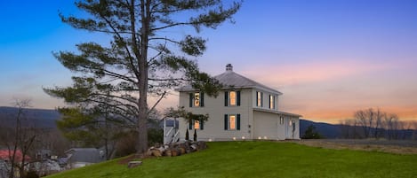 House, 4 Bedrooms | Exterior