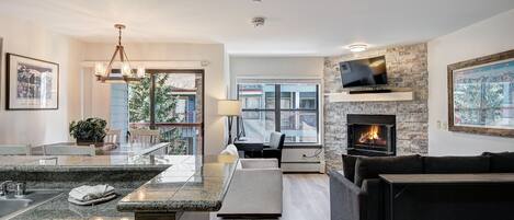 Condo, 1 Bedroom | Interior