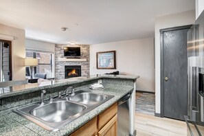 Kondominium, 1 kamar tidur | Interior