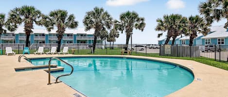 Kondominium, 3 kamar tidur | Kolam renang