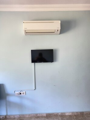 Economy kamer, Meerdere bedden, balkon, uitzicht op tuin | Luxe beddengoed, gratis wifi, beddengoed