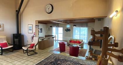 12-person house near Puy du Fou with garden and swimming pool