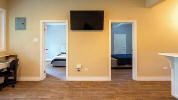 House, 2 Bedrooms, Smoking, Balcony | 2 bedrooms