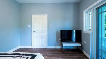House, 2 Bedrooms, Smoking, Balcony | 2 bedrooms
