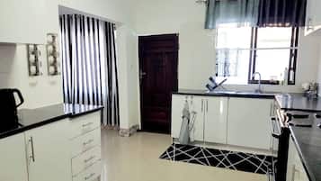 Villa, 4 Bedrooms, Accessible, Smoking | Interior