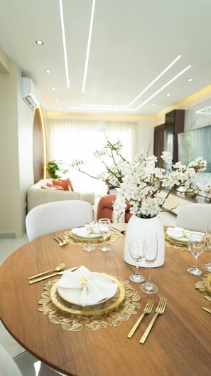 公寓, 3 间卧室, 吸烟房, 阳台 | 餐厅