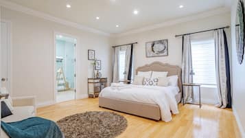 Desk, iron/ironing board, travel crib, WiFi