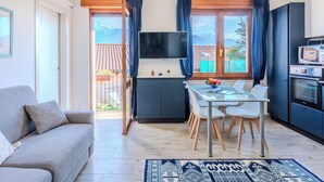 TV - Blue Home by Interhome (Gravedona)