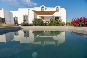 Pool - Avra Villa with Sunset View Oia (Santorini)